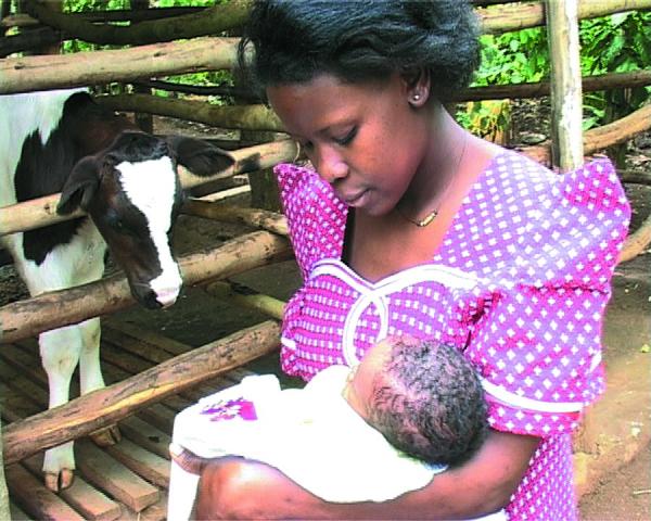 Female farmer Africa and babies